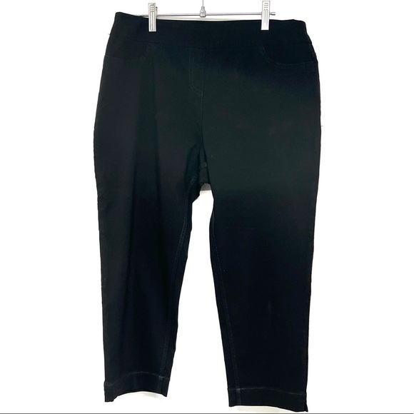 Soft Surroundings Pants - Soft Surroundings Black Stretchy Pull On Cropped Pants
